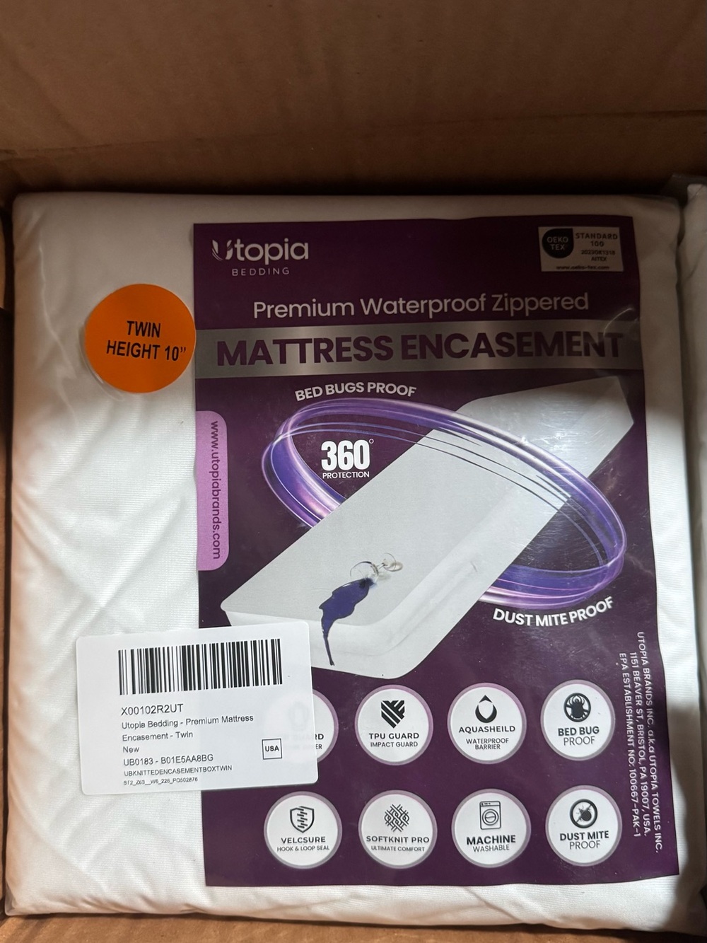 Twin Premium Waterproof Zippered Mattress Encasement - White